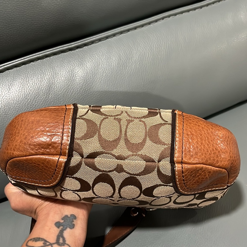 Coach Signature Brown and Tan Shoulder Bag - Picture 7 of 11